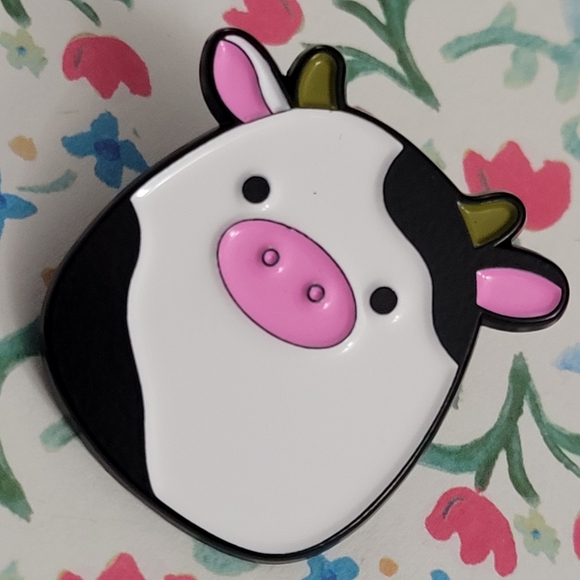 Squishmallow Conner Cow Enamel Pin - Picture 3 of 10